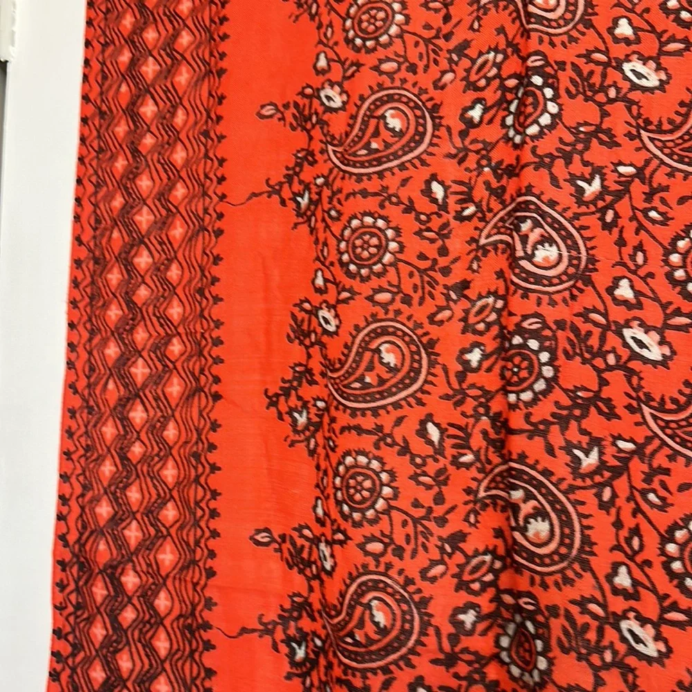 Patterned Scarf - Picture 4 of 7